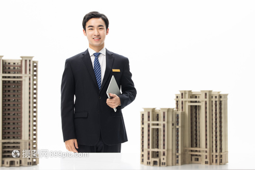 帅气房产经纪介绍新楼盘