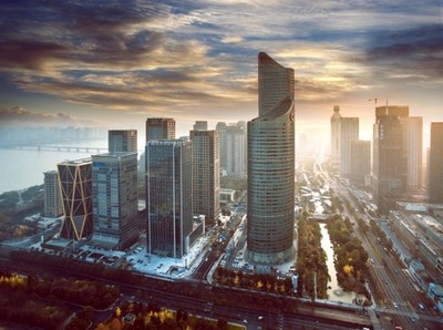 互联网巨头入局,房企加速线上化,用友薪福社助企业转型